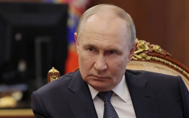 "Müharibə istəyirlərsə, hazırlaşsınlar" - Putin